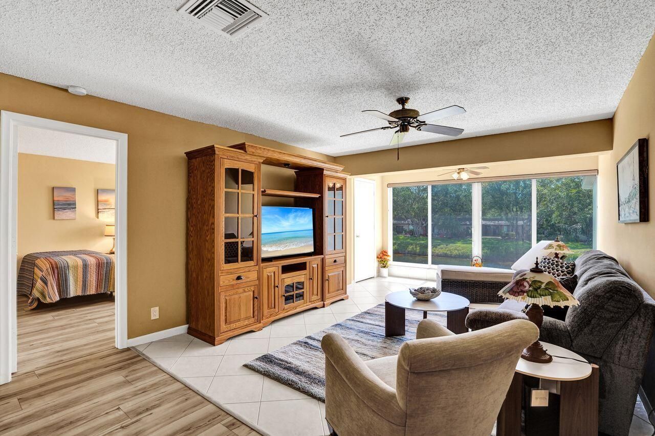 1050 Citrus Way, Unit 203, Delray Beach, FL 33445 Main Photo