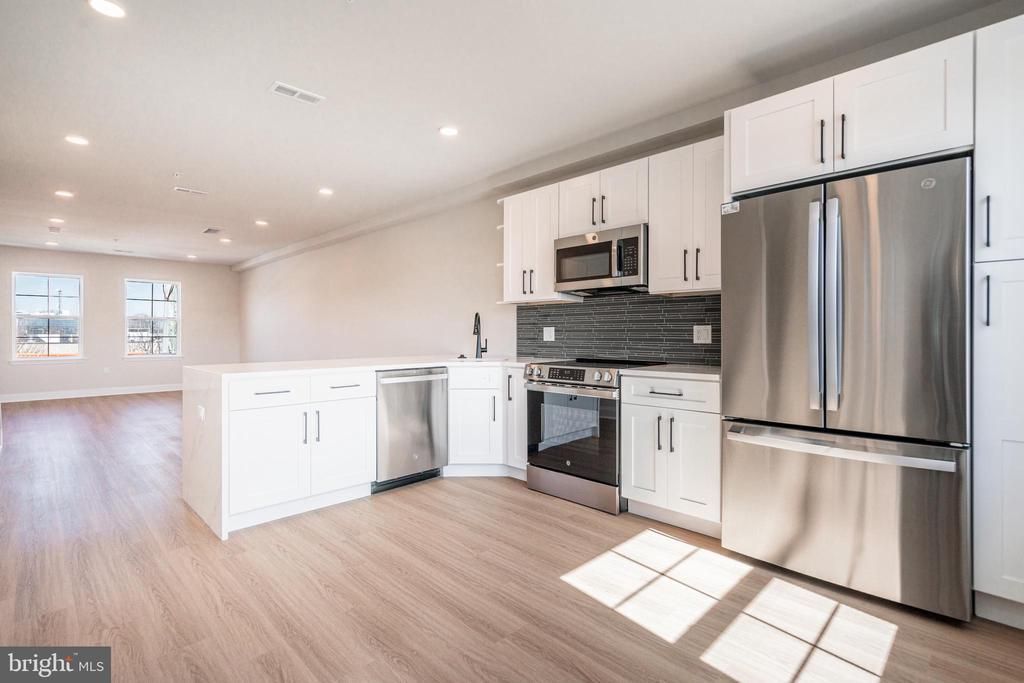 4013 Marilyn Drive , Unit A96, Philadelphia, PA 19131 Main Photo