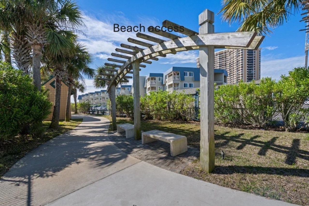 9661 Shore Dr. Photo 14