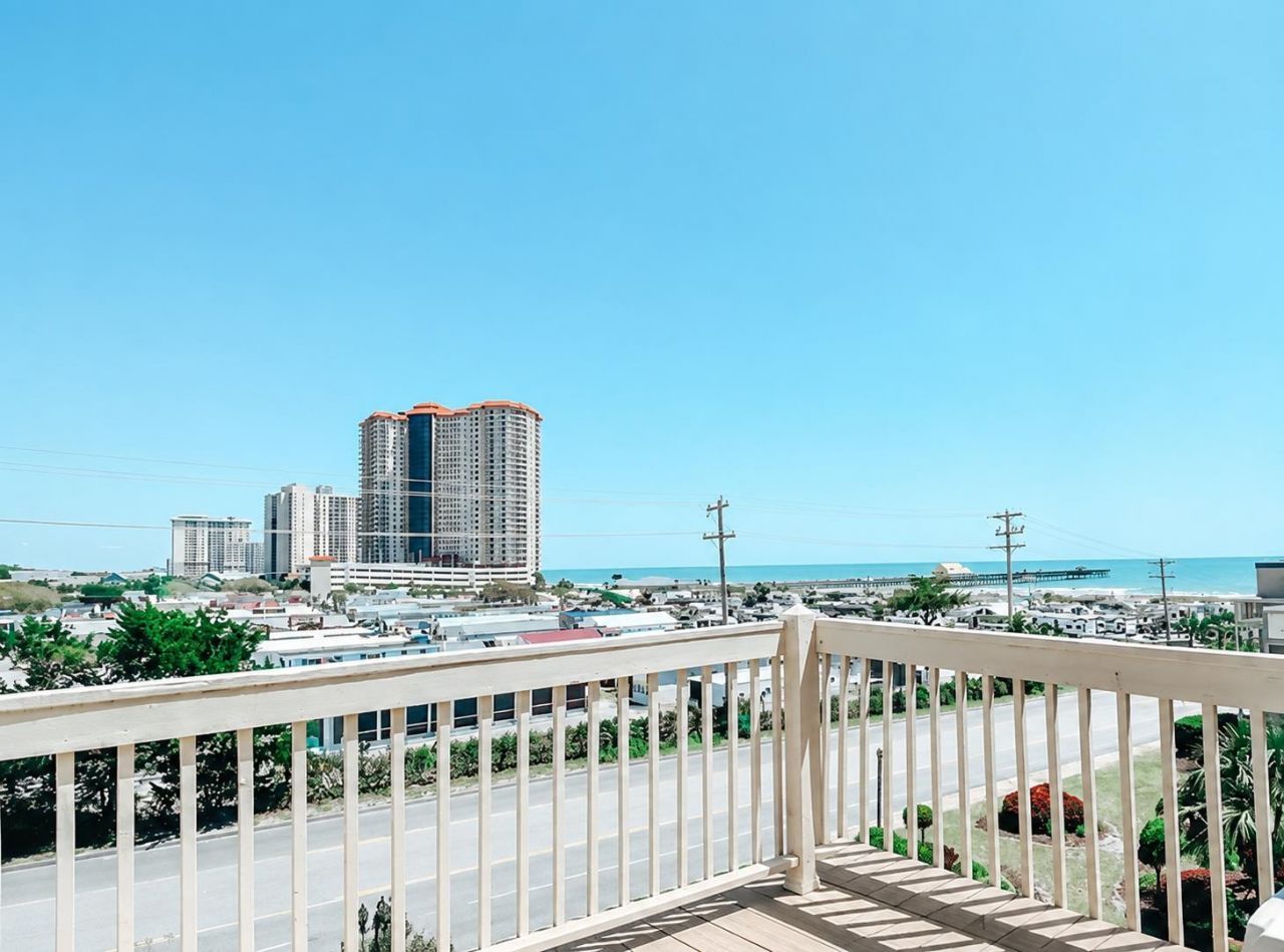 9661 Shore Dr. Photo 9