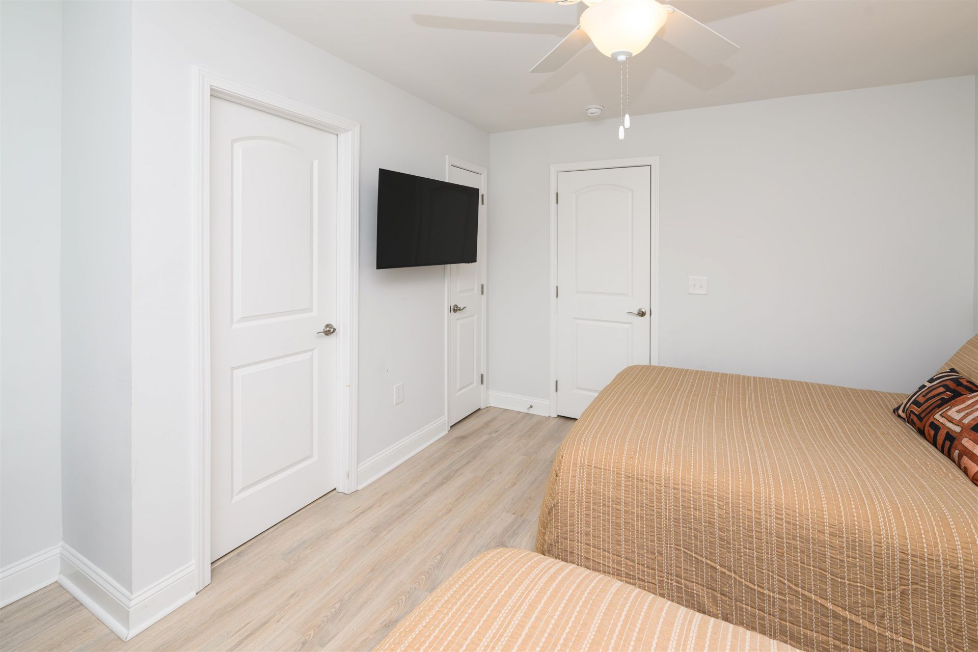112-a 7th Ave. N  Photo 22