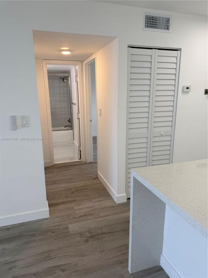 8710 N Sherman Cir, Unit 506, Miramar, FL 33025 Photo
