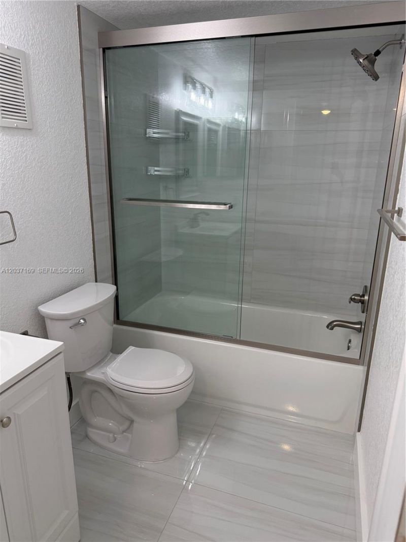 8710 N Sherman Cir, Unit 506, Miramar, FL 33025 Photo