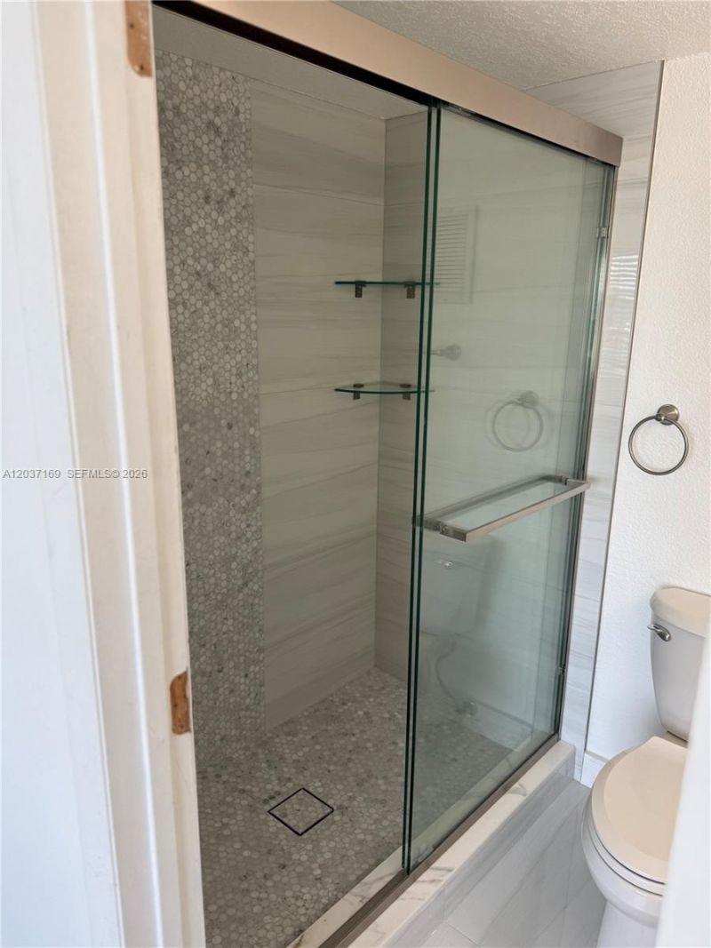 8710 N Sherman Cir, Unit 506, Miramar, FL 33025 Photo
