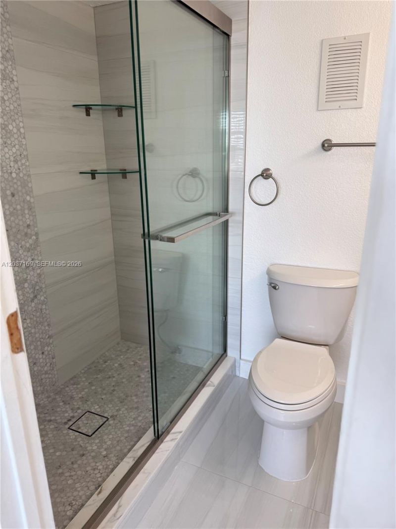 8710 N Sherman Cir, Unit 506, Miramar, FL 33025 Photo