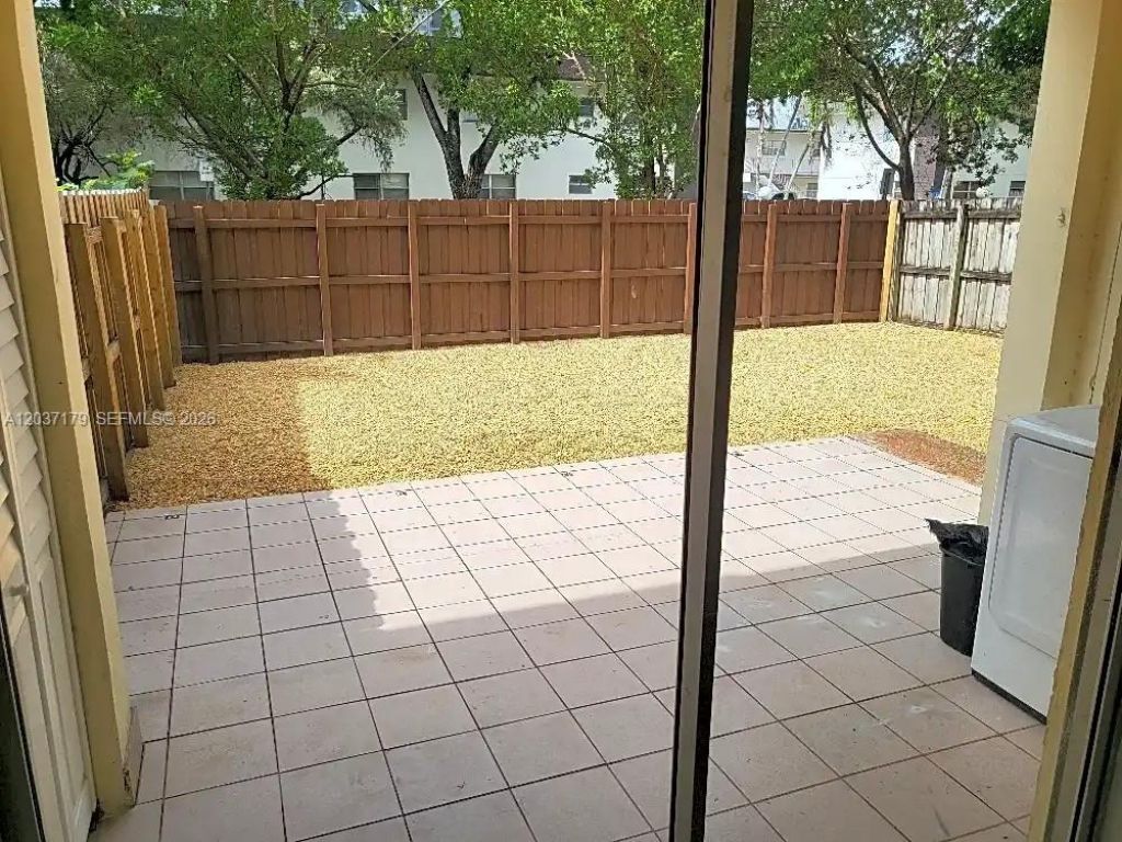 10851 SW 2nd St, Unit K106, Sweetwater, FL 33174 Photo