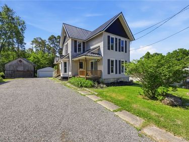 105 Garfield Street, Holland, NY 14080