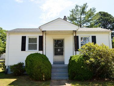 1060 Music Street, Gretna, VA 24557