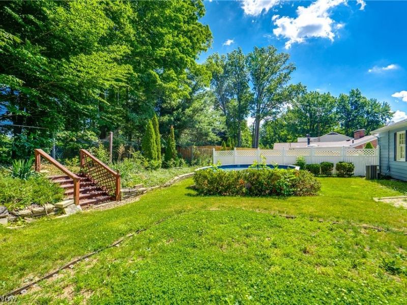 841 W Milton Street , Alliance, OH 44601 Photo 8