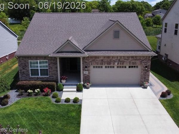 740 N Mill Street, South Lyon, MI 48178