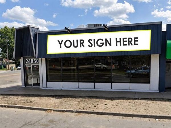 24850 Gratiot Avenue , Eastpointe, MI 48021