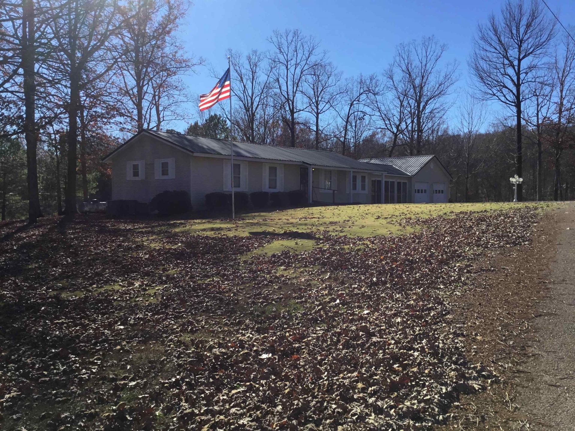 367 Crabtree Rd, Selmer, TN 38375 Main Photo