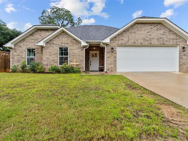 17459 County Road 4108 , Lindale, TX 75771