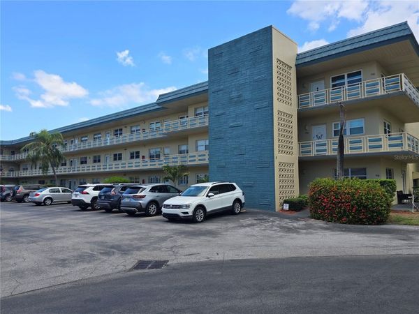 5750 80TH STREET N, Unit A106, ST PETERSBURG, FL 33709