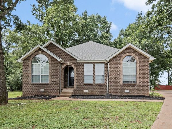 111 Cedar Bend Ct , La Vergne, TN 37086