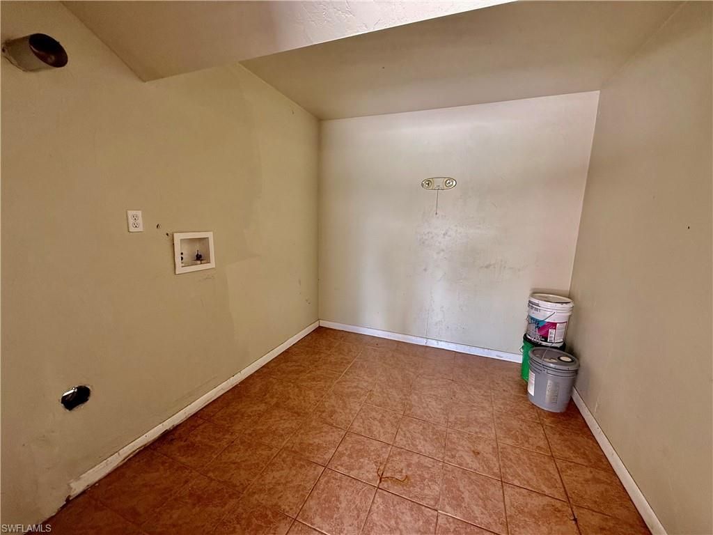 217 Oaklawn Ct, Lehigh Acres, FL 33936 Photo