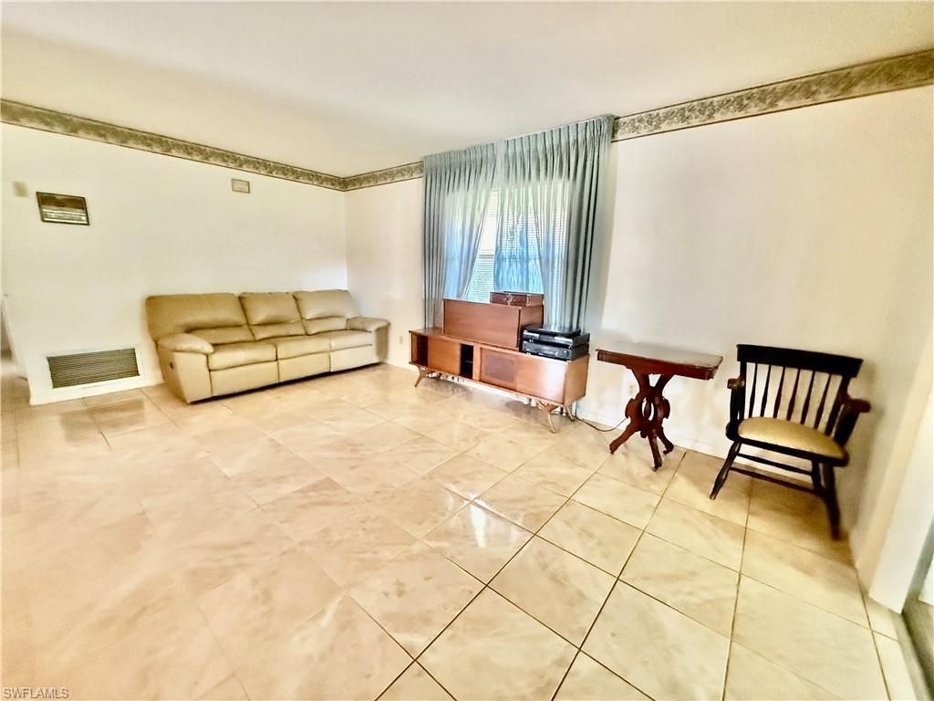 217 Oaklawn Ct, Lehigh Acres, FL 33936 Photo