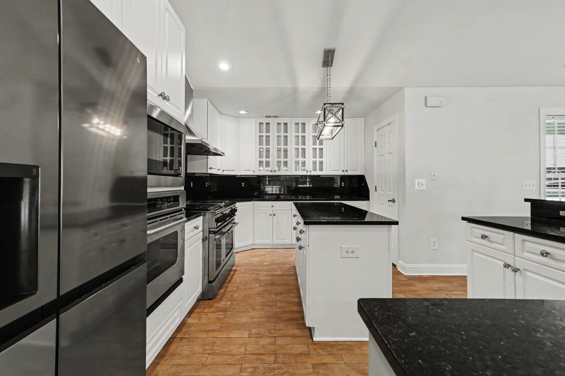 3673 Kingsley Dr. Photo 17