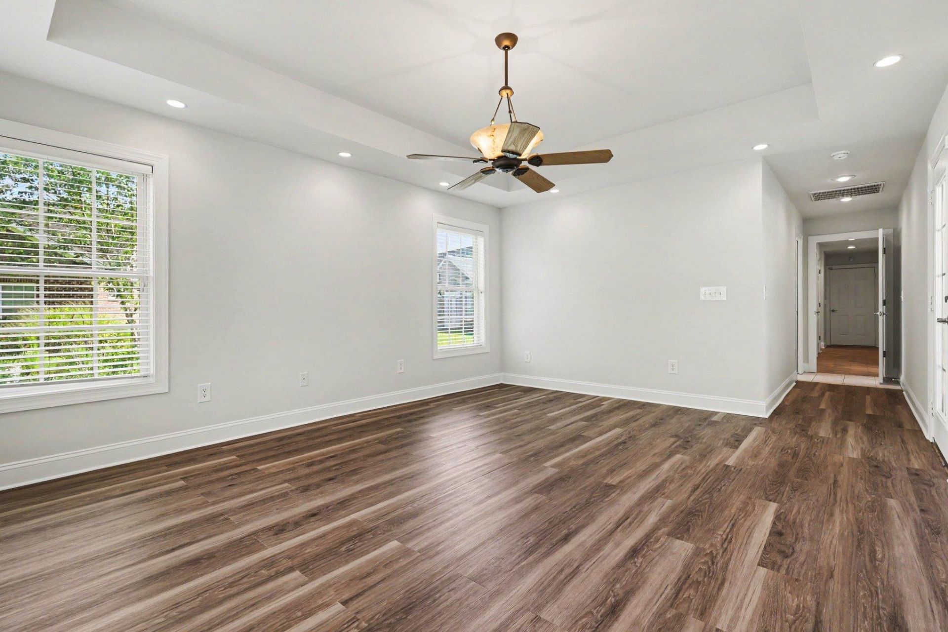 3673 Kingsley Dr. Photo 22
