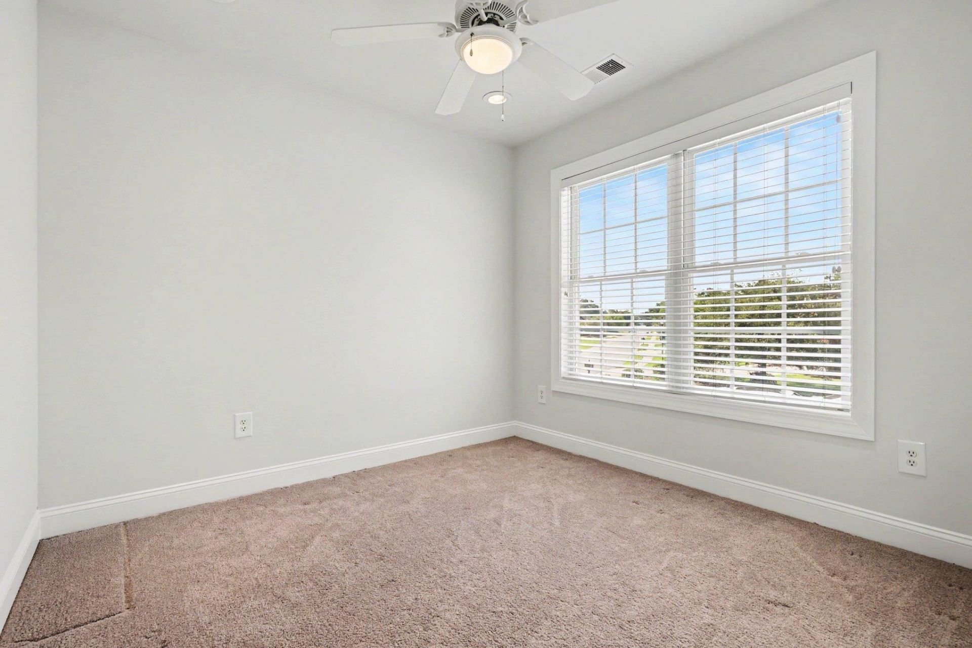 3673 Kingsley Dr. Photo 28