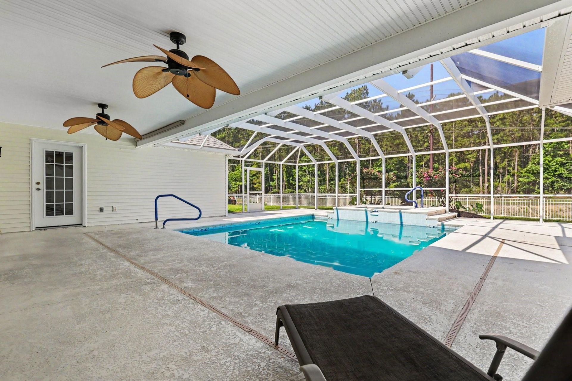 3673 Kingsley Dr. Photo 39