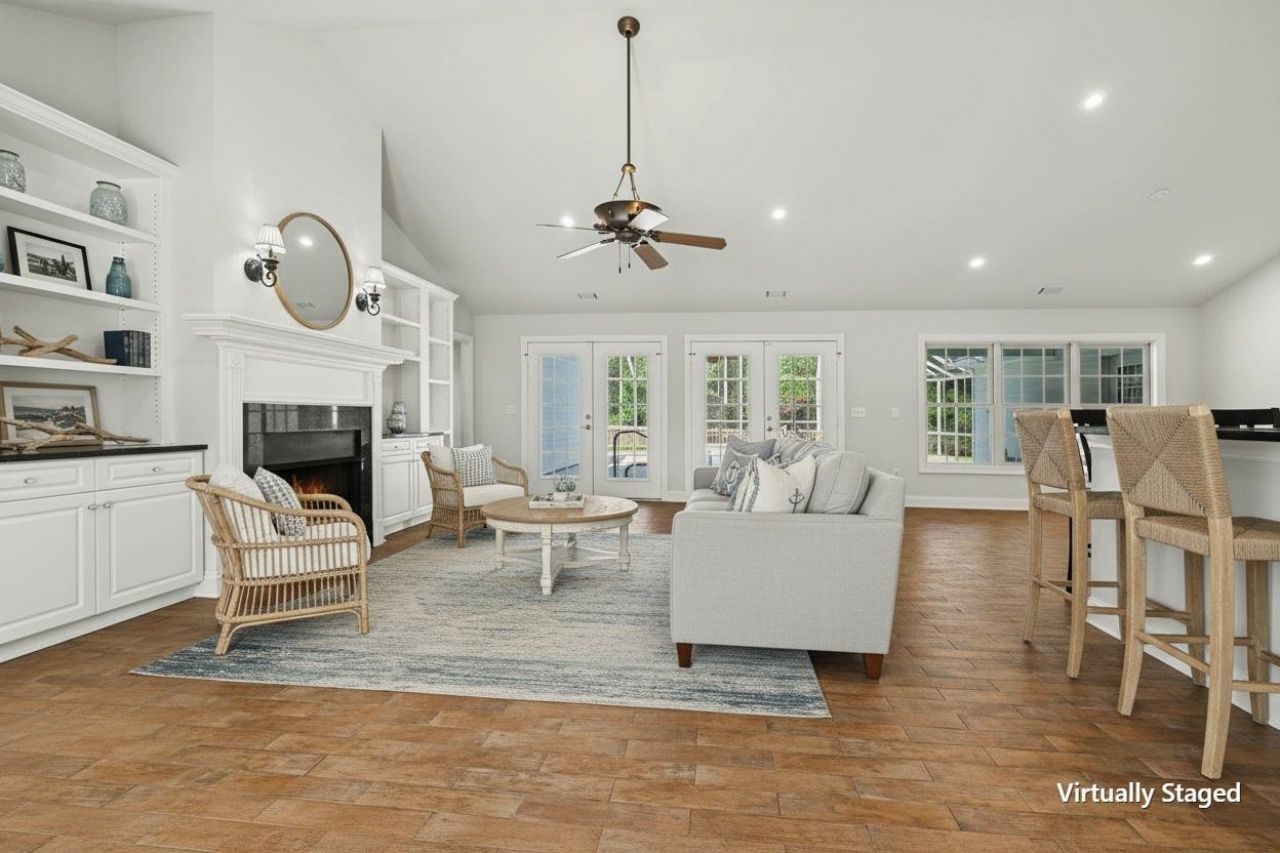 3673 Kingsley Dr. Photo 7