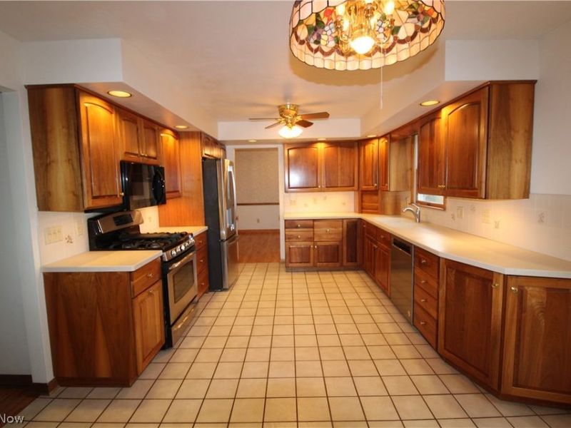 2329 Venloe Drive , Poland, OH 44514 Photo 11