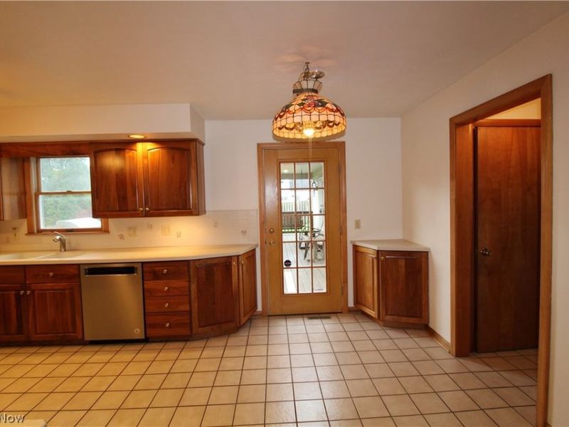 2329 Venloe Drive , Poland, OH 44514 Photo 12