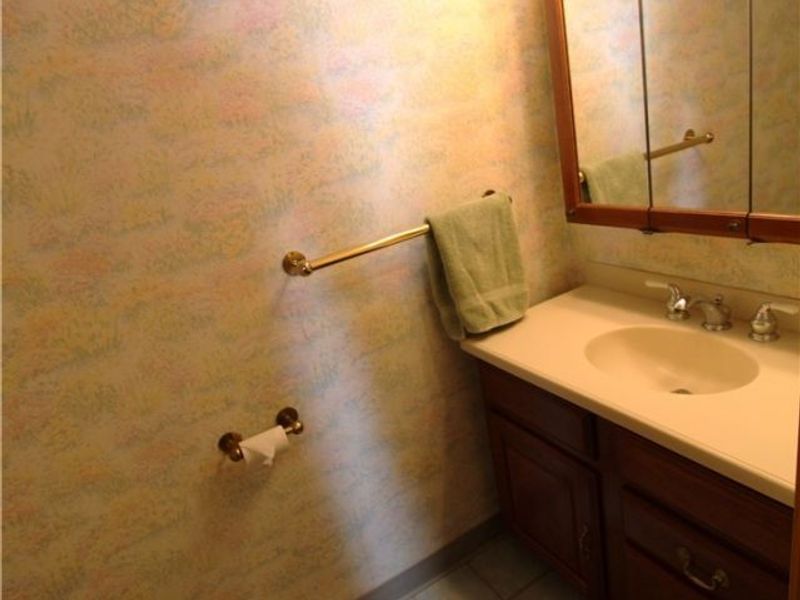 2329 Venloe Drive , Poland, OH 44514 Photo 15