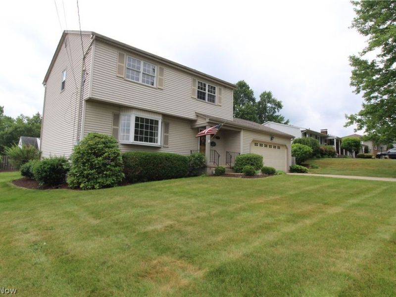 2329 Venloe Drive , Poland, OH 44514 Photo 2