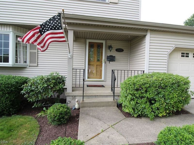 2329 Venloe Drive , Poland, OH 44514 Photo 3