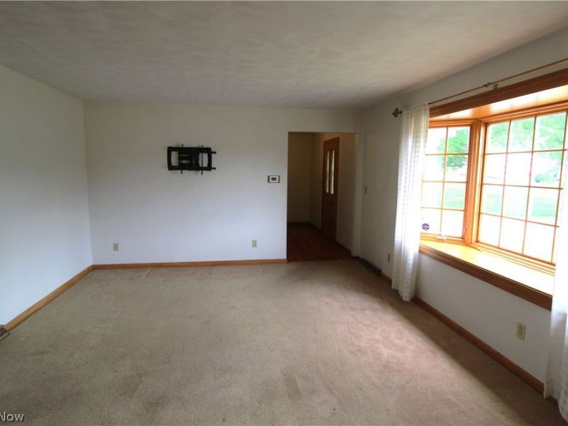 2329 Venloe Drive , Poland, OH 44514 Photo 6