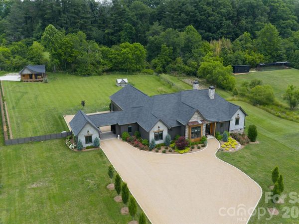 23 Benton Farms Lane, Unit 1A, Horse Shoe, NC 28742