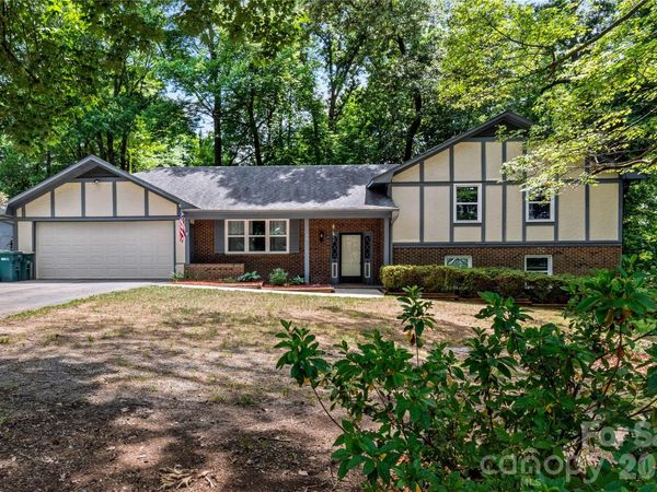 1106 Kelwyn Lane, Lewisville, NC 27023