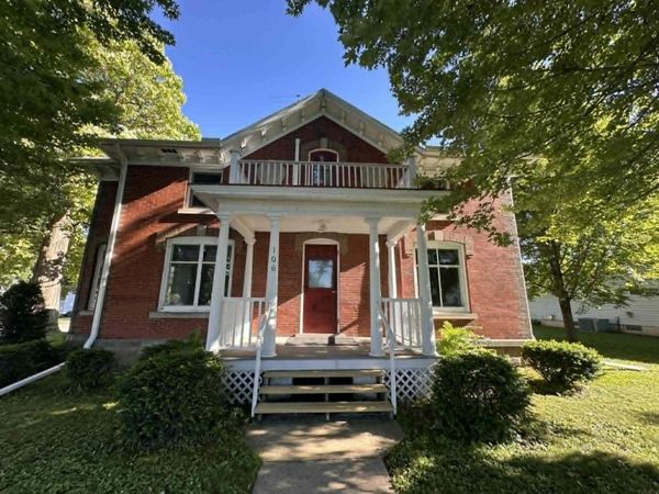 106 Grove Street, Fort Atkinson, IA 52144