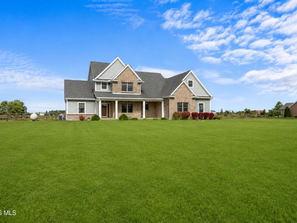 23153 Pargillis Road, Perrysburg, OH 43551