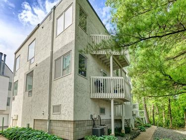 3026 Lake Shore Drive, Unit B, Minneapolis, MN 55416