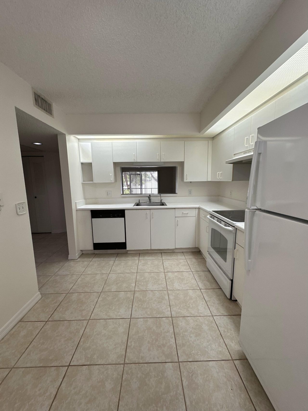1400 SW 137 Avenue, Unit 107f, Pembroke Pines, FL 33027 Photo