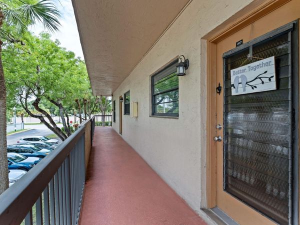 6095 N Sabal Palm Boulevard, Unit 207, Tamarac, FL 33319