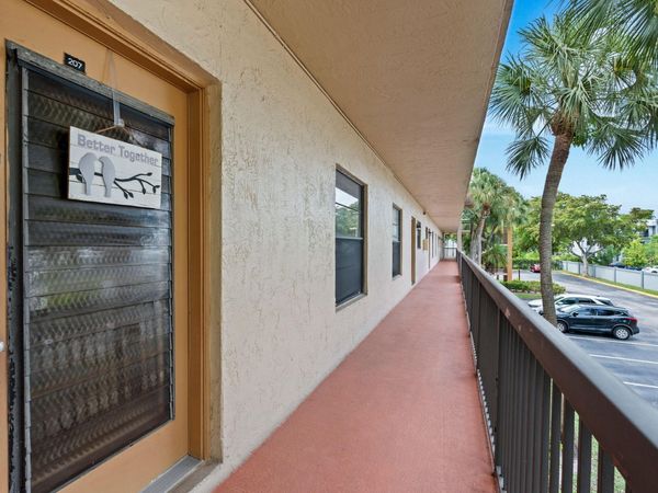 6095 N Sabal Palm Boulevard, Unit 207, Tamarac, FL 33319