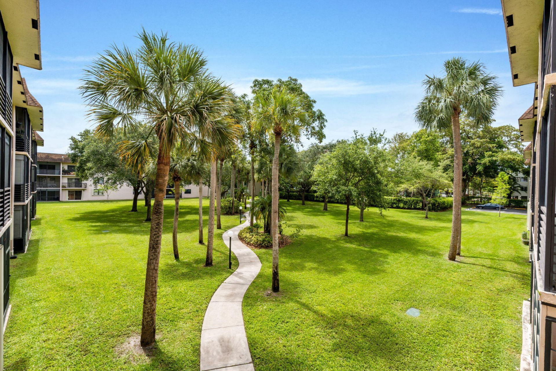 6095 N Sabal Palm Boulevard, Unit 207, Tamarac, FL 33319 Photo