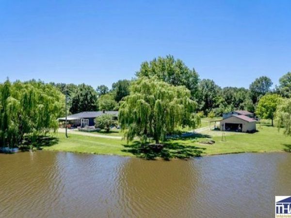 6614 E Tryon Drive, Pimento, IN 47866