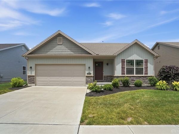 1214 Redbud Circle, Germantown, OH 45327