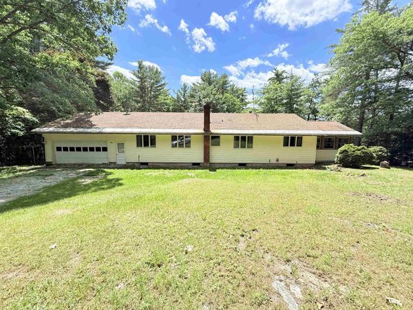 1229 State Route 30 Road, Castleton, VT 05732