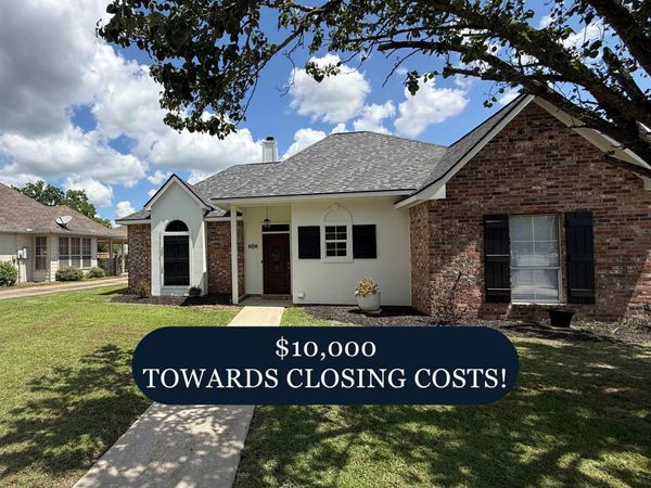 10467 Springcrest Dr, Baton Rouge, LA 70810