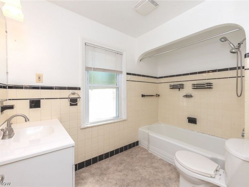 4218 Bushnell Road , University Heights, OH 44118 Photo 24