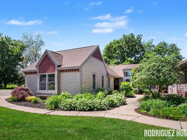 3393 English Hills Drive NW, Grand Rapids, MI 49544