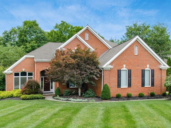 10748 Preston Way, Powell, OH 43065