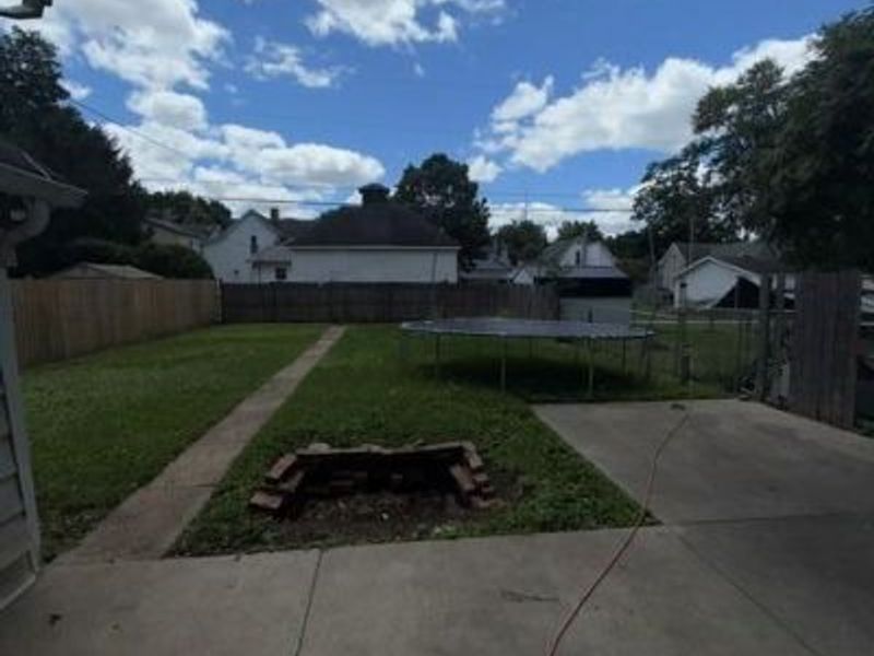 445 E Ward Street , Urbana, OH 43078 Photo 9