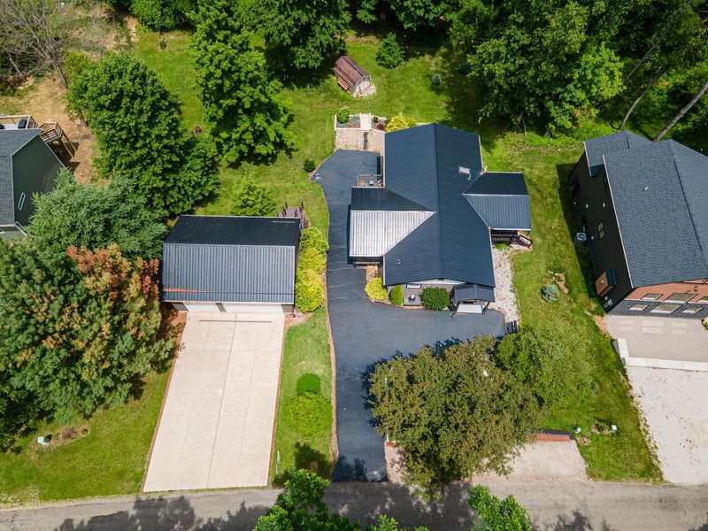 229 Green Valley Drive, Howard, OH 43028 Photo 3